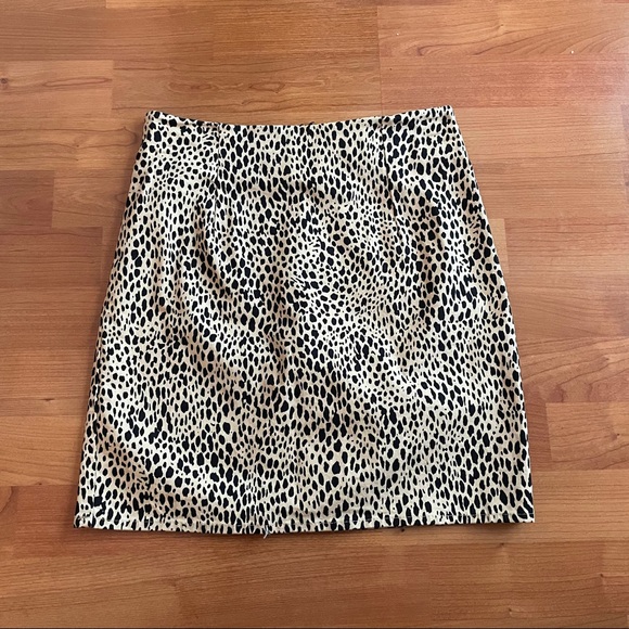 Brandy Melville Dresses & Skirts - Brandy Melville Cheetah Skirt